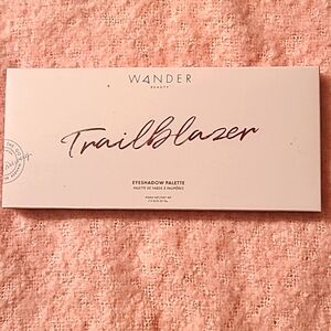 Wander Beauty Trailblazer Eyeshadow Palette NIB Sealed